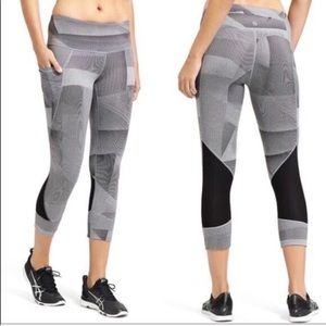 Athleta Surge‎ Relay Black Gray Mesh Capri Leggings